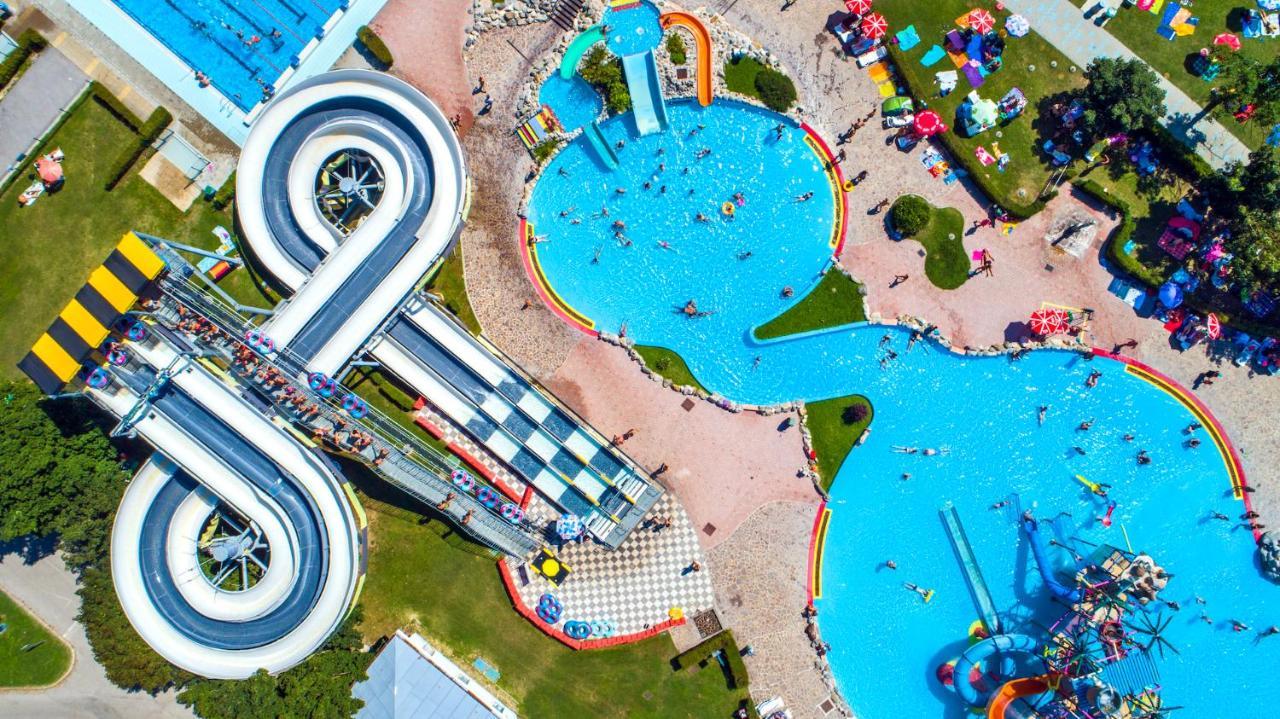 Lake View Mobile Homes With Thermal Riviera Tickets In Terme Catez Catez ob Savi Exteriér fotografie