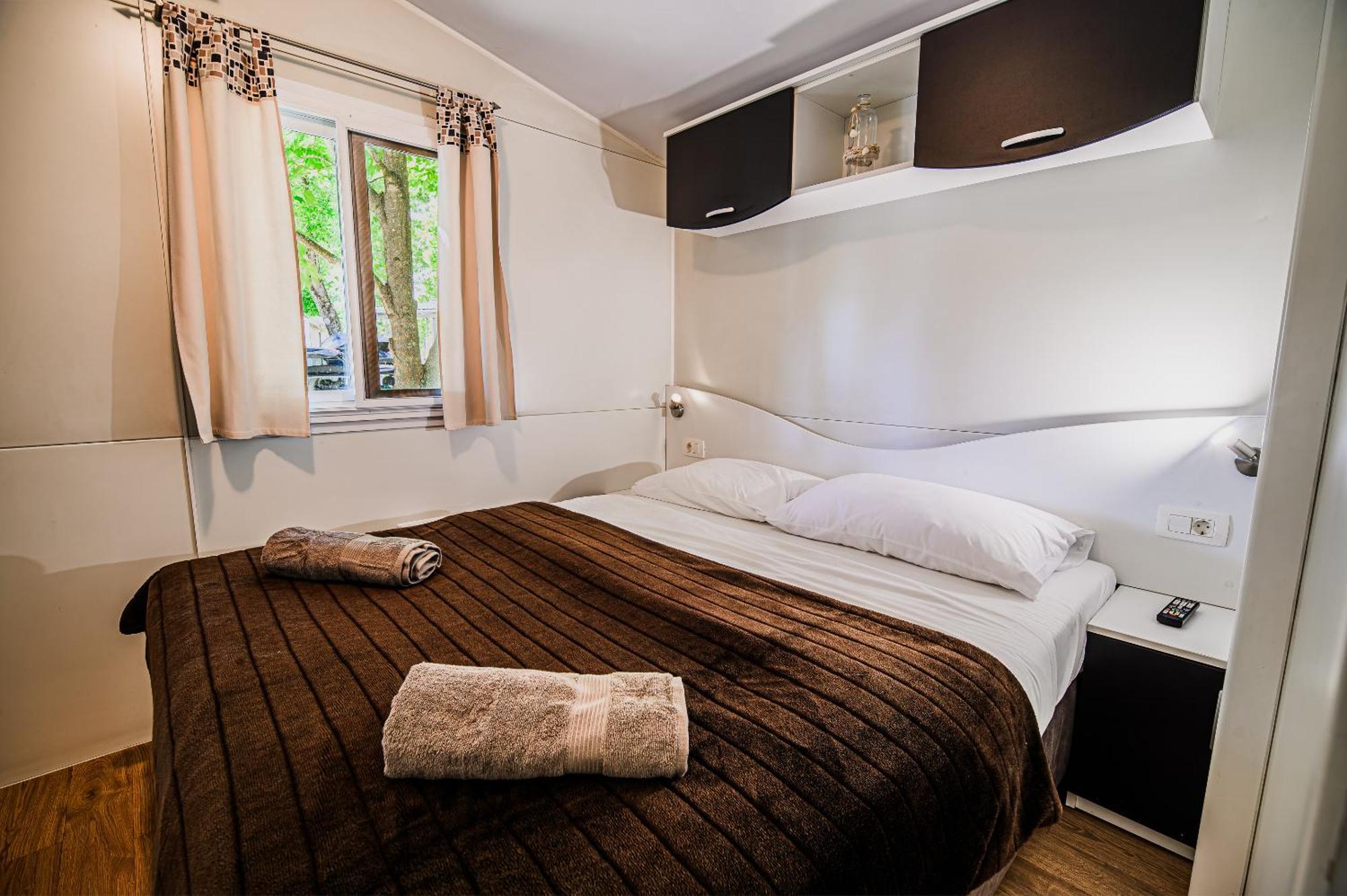 Lake View Mobile Homes With Thermal Riviera Tickets In Terme Catez Catez ob Savi Exteriér fotografie