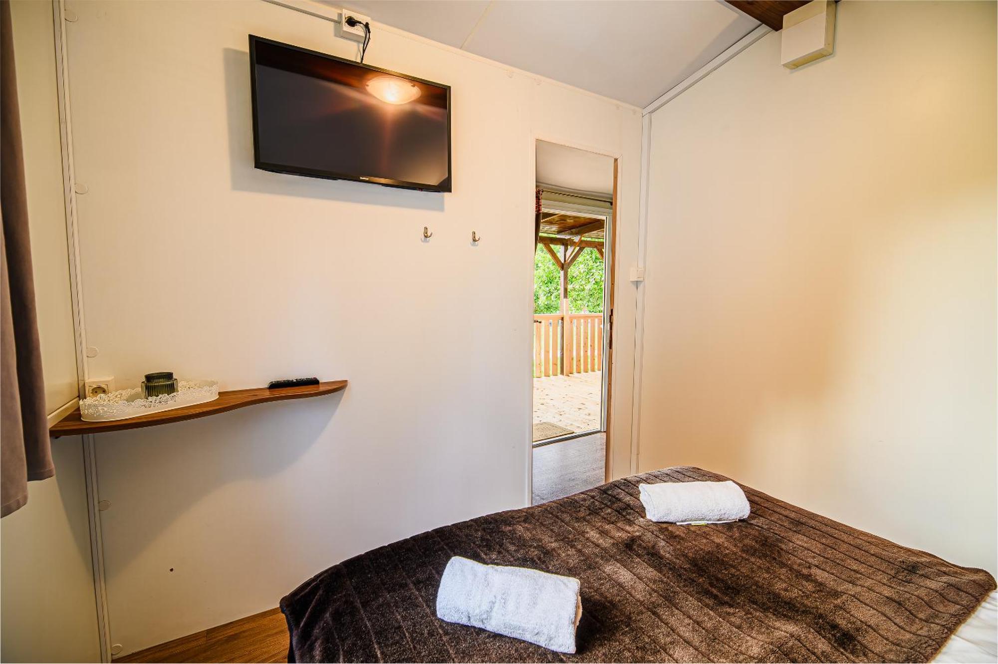Lake View Mobile Homes With Thermal Riviera Tickets In Terme Catez Catez ob Savi Exteriér fotografie