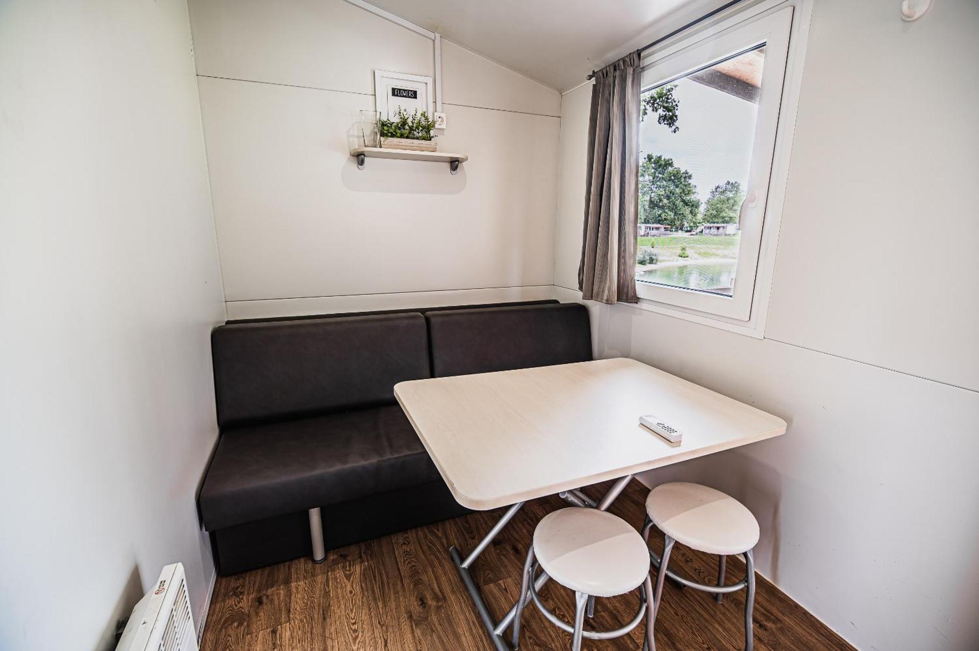 Lake View Mobile Homes With Thermal Riviera Tickets In Terme Catez Catez ob Savi Pokoj fotografie