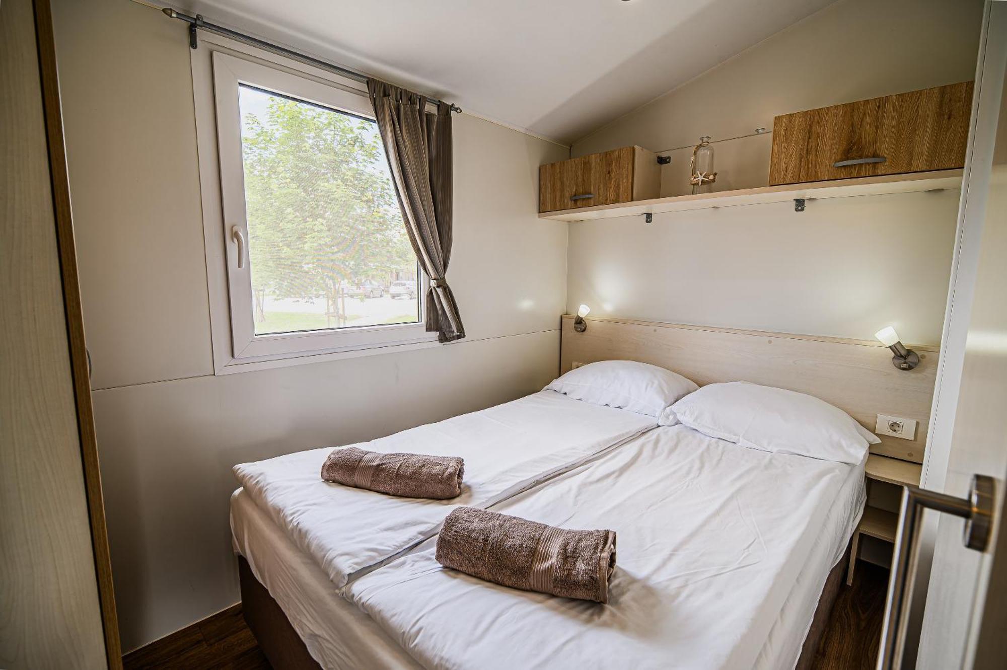 Lake View Mobile Homes With Thermal Riviera Tickets In Terme Catez Catez ob Savi Pokoj fotografie